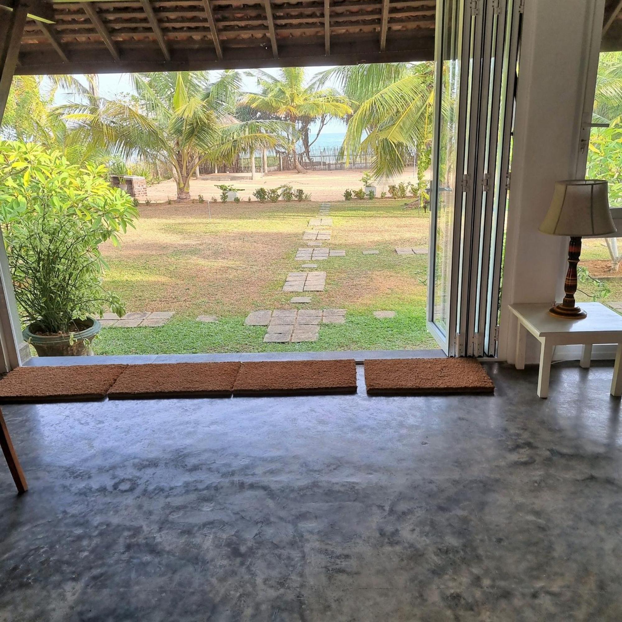 Ardeen Villa - Superb 3 Bedroom Beachfront For 6, Bb, Free Pick Up For 7 Night Stays Arriving Together, Fully Serviced, Taxes Included Тангалла Экстерьер фото